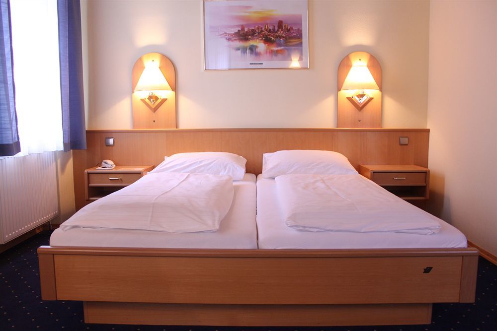 Hotel-Pension Wild Wien Ngoại thất bức ảnh